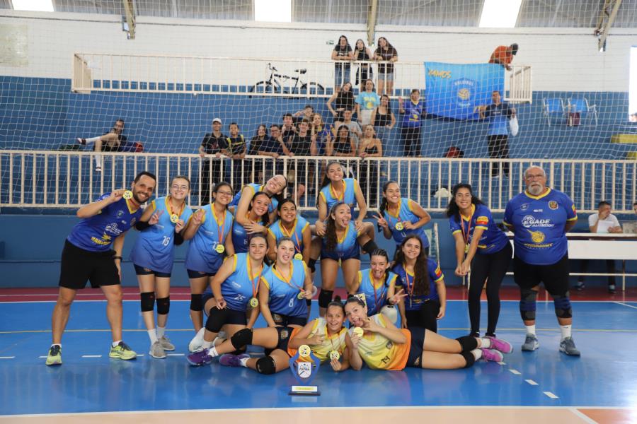 Vôlei sub-15 feminino de Itupeva é bronze pela 25ª Copa Itatiba de Voleibol