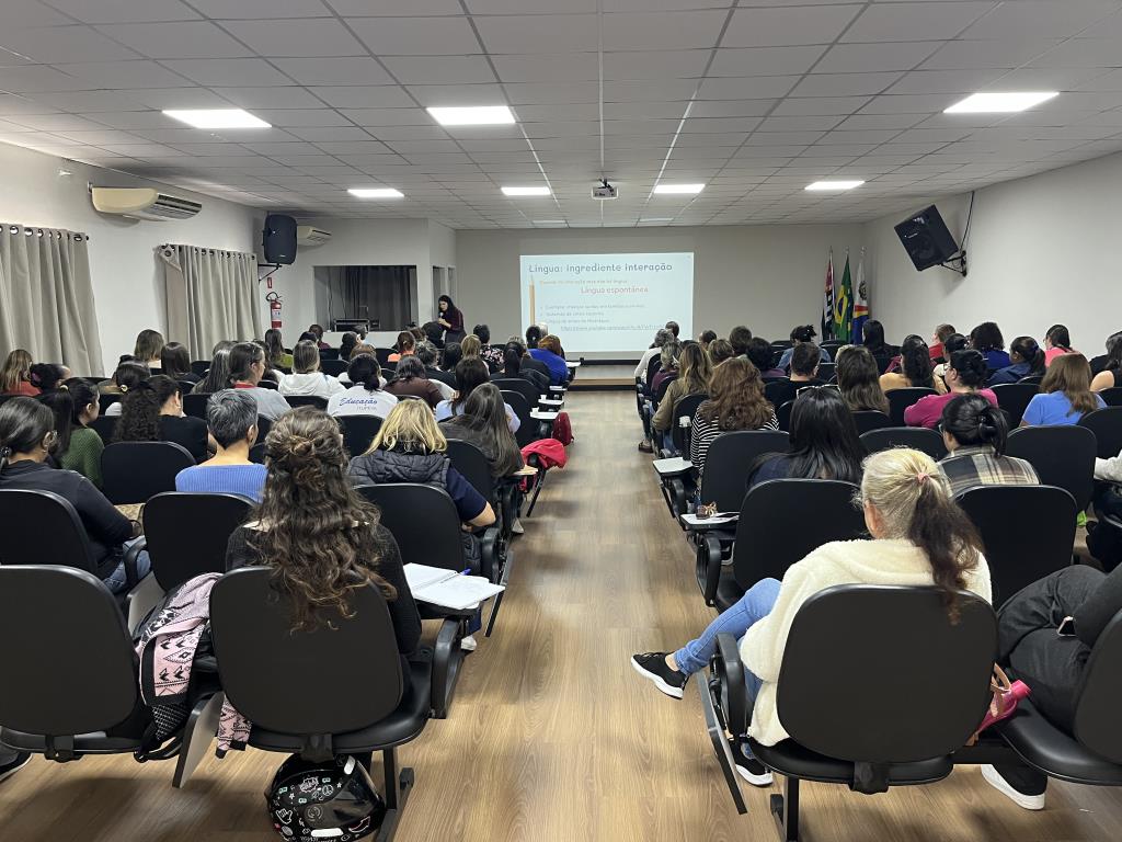 Formação aborda consciência fonológica aplicada ao processo de alfabetização em Itupeva