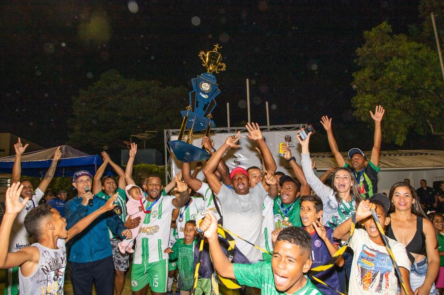 União Baiano vence América nos pênaltis e fatura o título da primeira divisão do amador