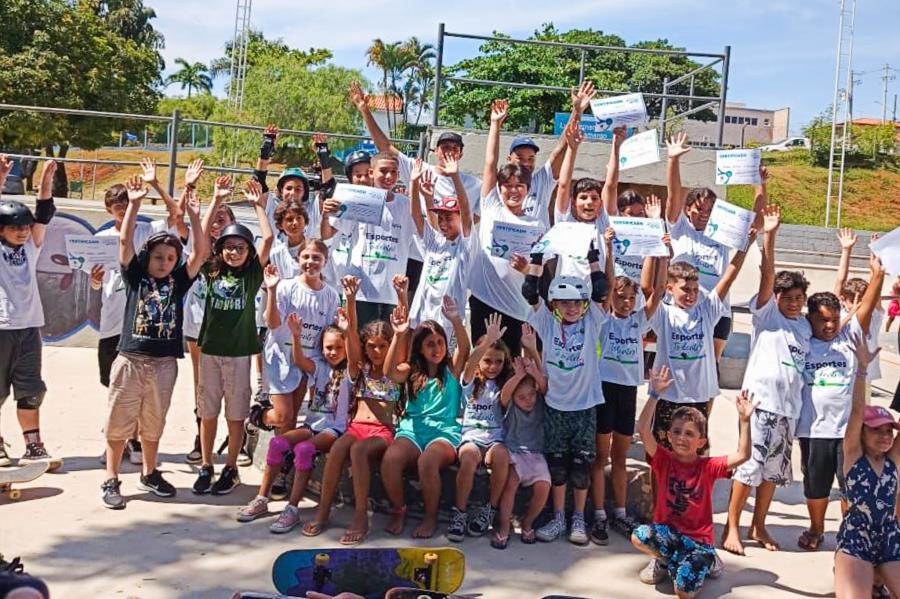 Projeto “Pro Futuro Vou de Skate” promove formatura e entrega certificados aos alunos