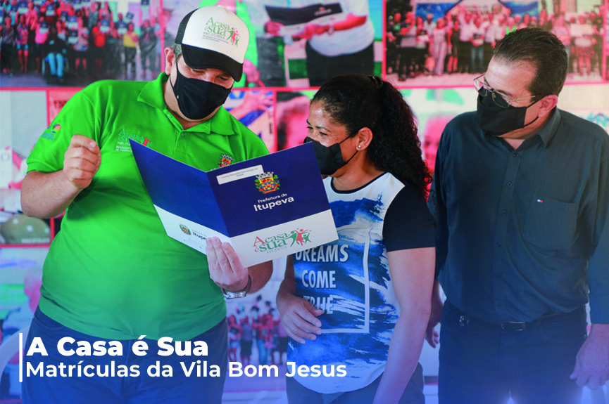 Prefeitura entrega 44 matrículas aos proprietários de imóveis da Vila Bom Jesus