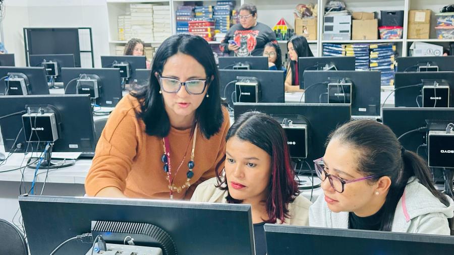 Mutirão do Imposto de Renda atende contribuintes em ação gratuita realizada pela Prefeitura em parceria com a Etecvav
