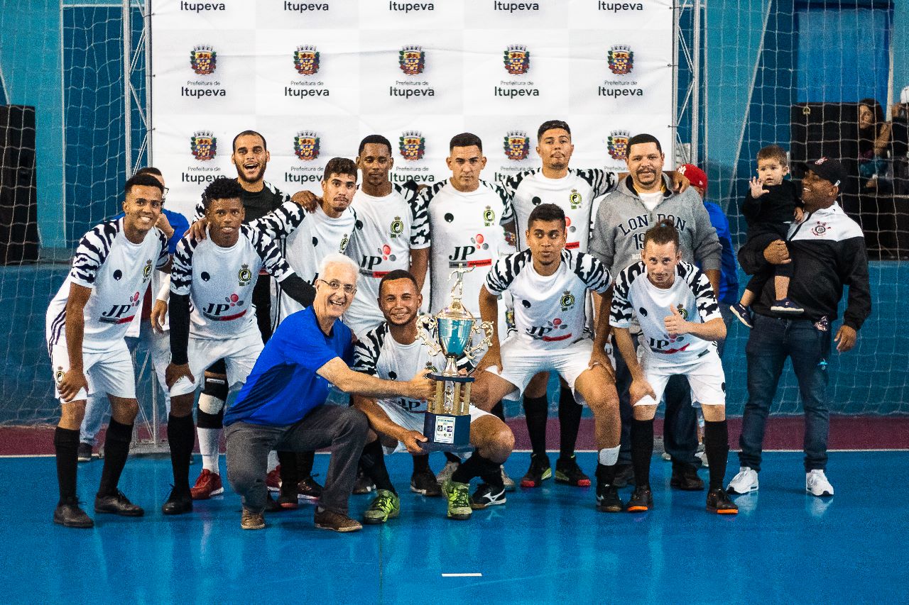 Jogo festivo entre ‘Os Reis da Quadra’ encerra calendário esportivo de 2022