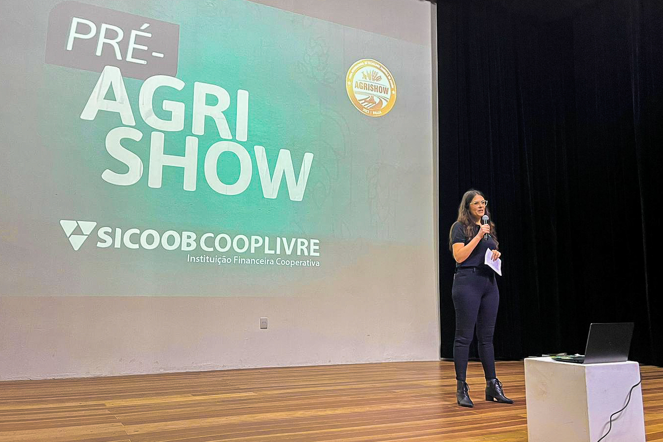 Prefeitura e Sicoob Cooplivre promovem ação para que agricultores façam bons negócios na Agrishow
