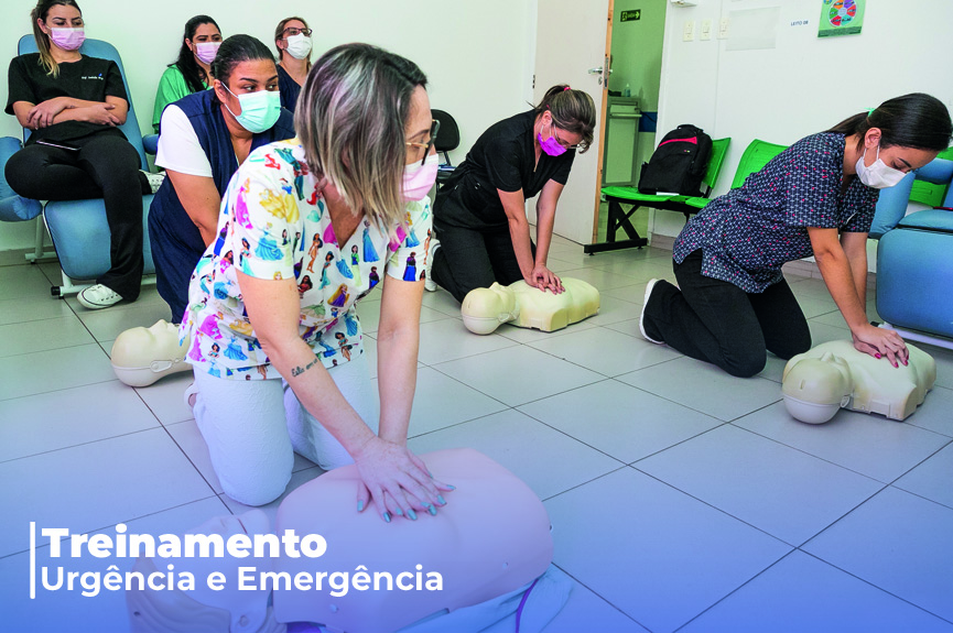Grupo de trabalho do Hospital passa por capacitação para atendimento de emergência