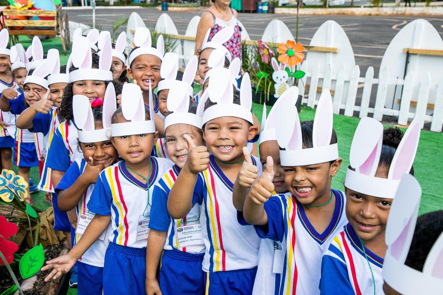 Exposição 'Sítio do Senhor Coelho' encanta alunos e público no Parque da Cidade