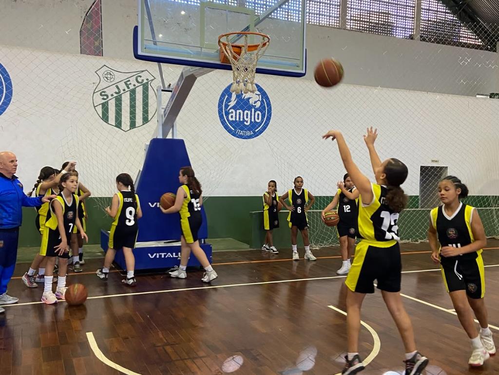 Basquete feminino de Itupeva segue invicto