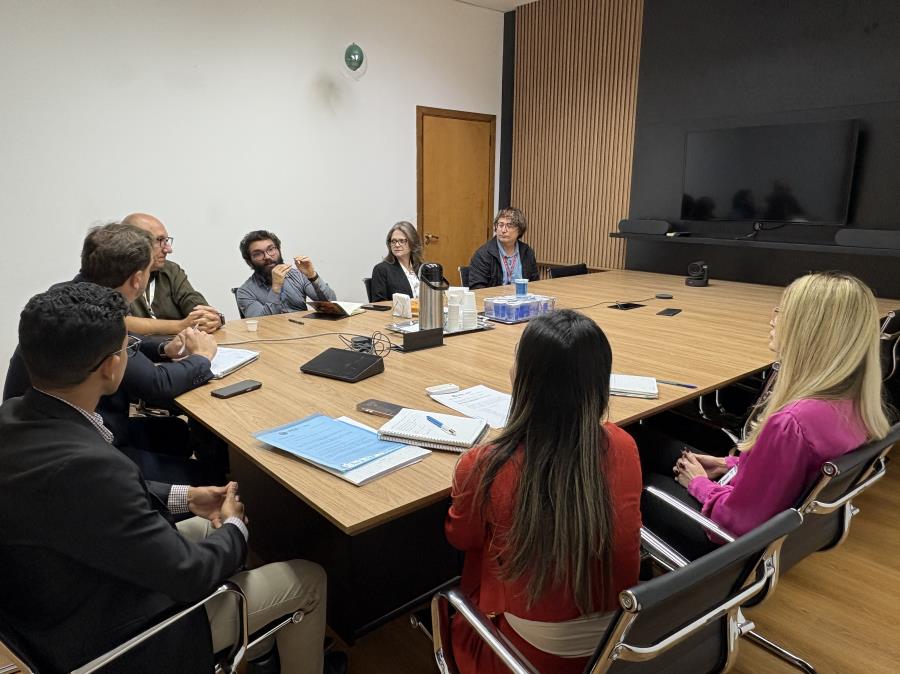 Em reunião com Sabesp, Prefeitura busca solução de demandas no município