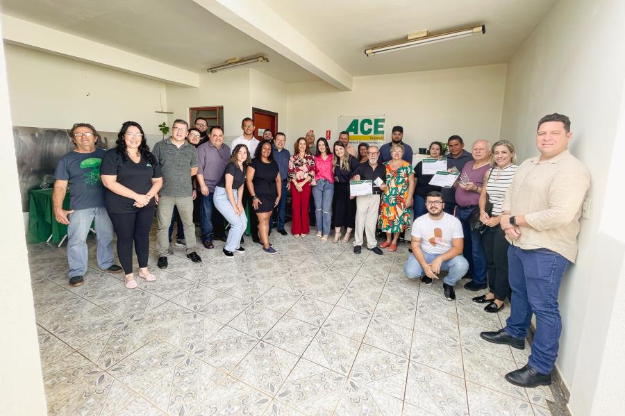 Vice-prefeito participa de aniversário da ACE de Itupeva e reafirma parcerias