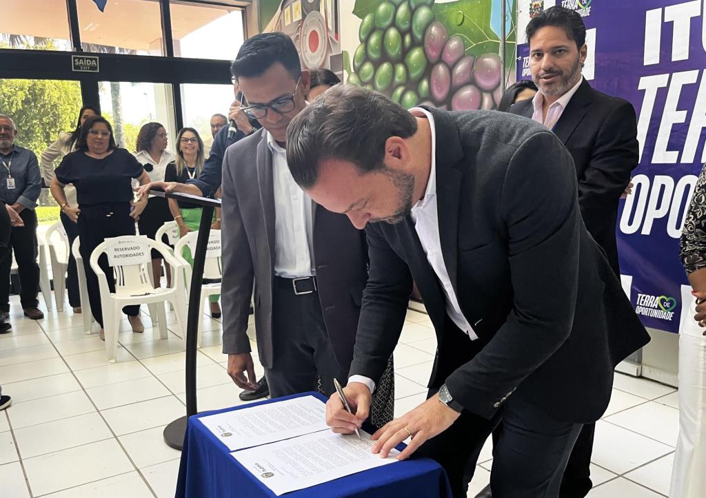 Prefeitura promulga lei que concede benefícios aos estagiários da administração municipal