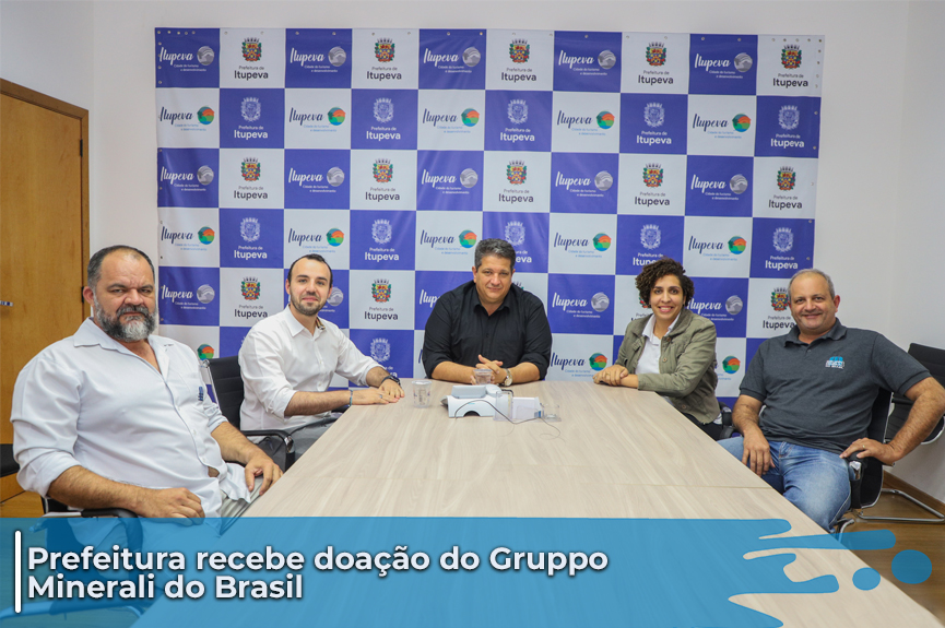 Empresa doa 8 mil toneladas de pó de pedra para auxiliar pavimentação de vias