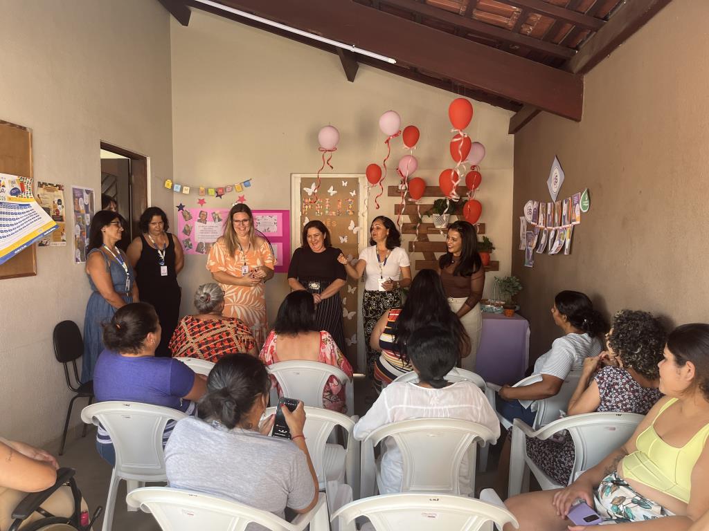Unidades do CRAS promovem rodas de conversa em celebração ao Mês da Mulher