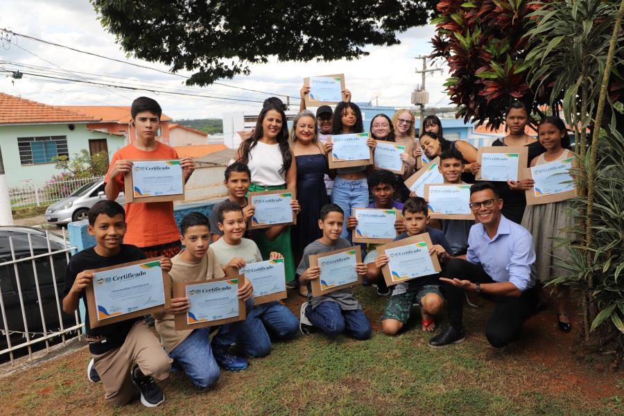 Mais de 230 alunos concluem o curso de Informática Básica e são certificados pelo Fundo Social