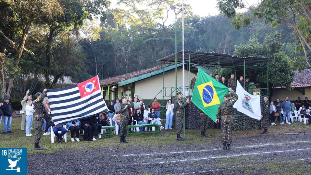 Tiro de Guerra de Pedreira realiza formatura com entrega de diplomas, conclusão do Curso de Formação de Cabos e homenagens