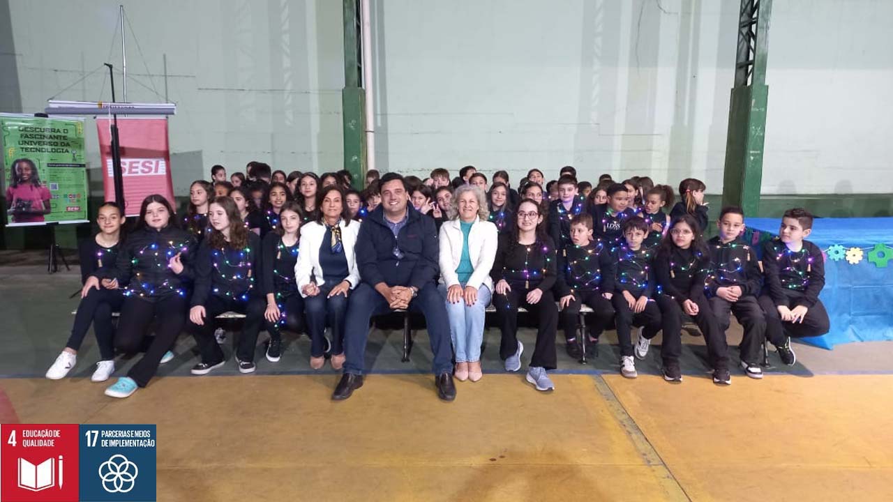 Escola Municipal Professor Arnaldo Rossi formou sua primeira turma de alunos da Escola de Robótica do Sesi