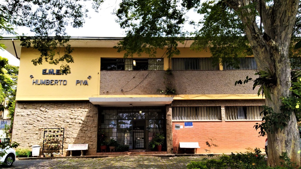 Rede Municipal de Ensino de Pedreira volta a ter aulas 100% presenciais