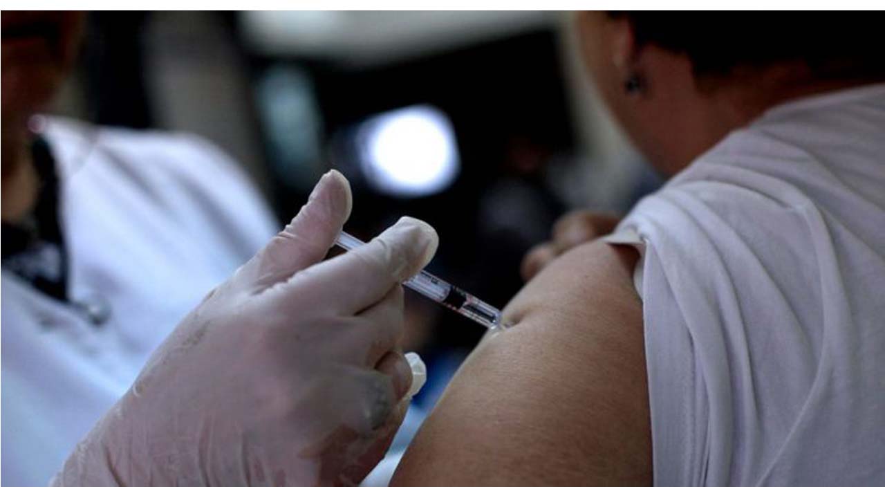 Secretaria de Saúde de Pedreira realiza vacinação contra a Covid-19 com a Bivalente da Pfizer