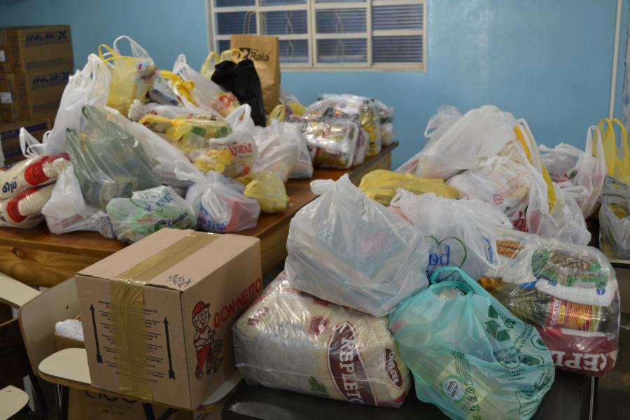 Campanha “Vacina contra a Fome” arrecada alimentos durante imunização contra o Coronavírus