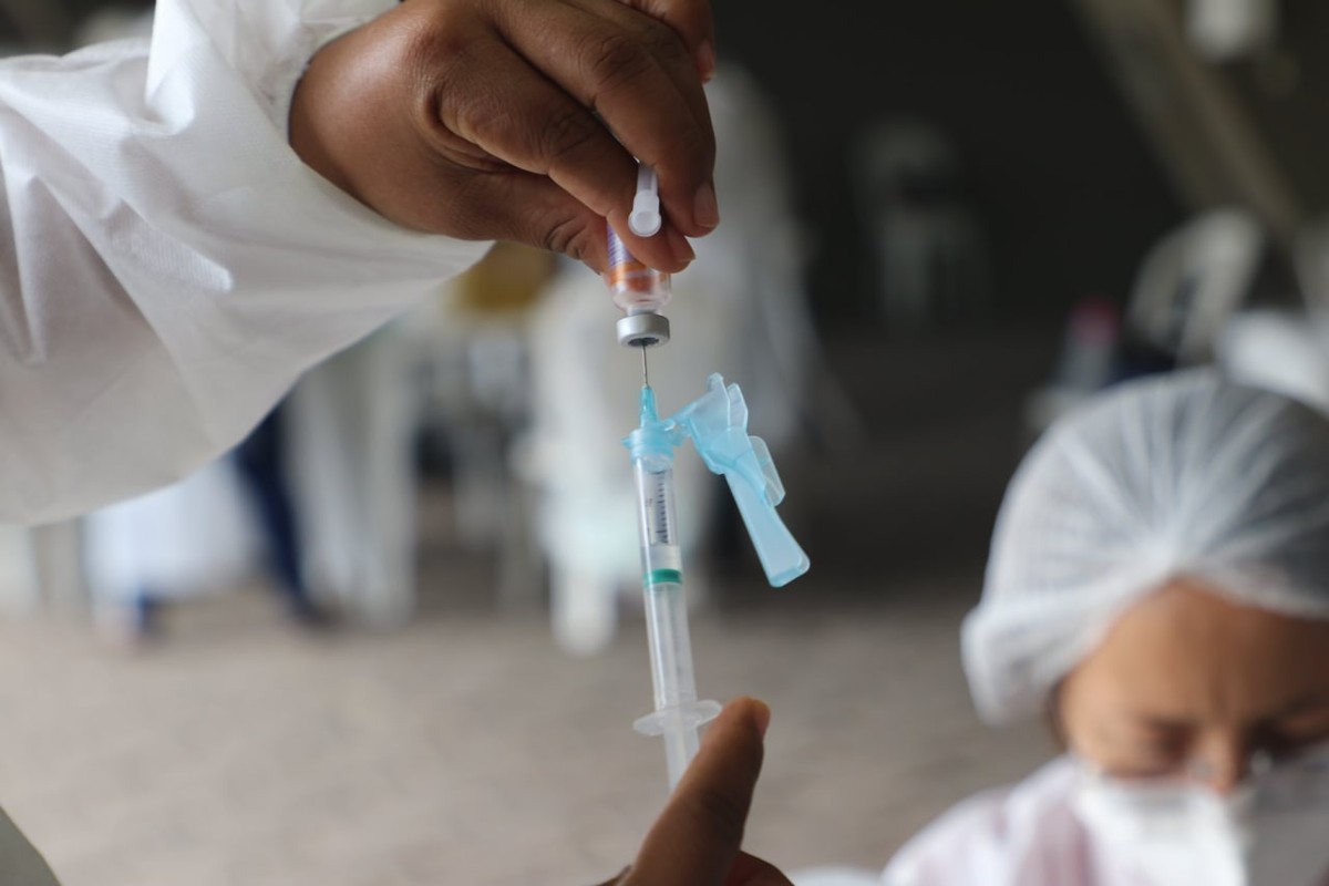 Secretaria de Saúde de Pedreira inicia a aplicação da Dose Adicional da vacina contra a COVID-19 para pessoas a partir dos 18 anos