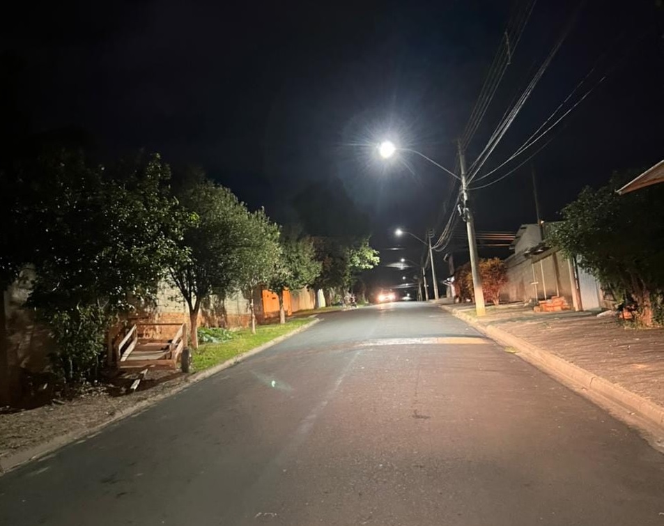 Prefeitura de Pedreira está implantando lâmpadas de LED no bairro Shigueo Kobayashi