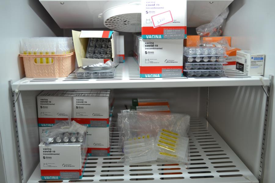 Pedreira recebe 3.285 doses de vacinas contra a COVID-19 e inicia imunização de pessoas a partir dos 29 anos
