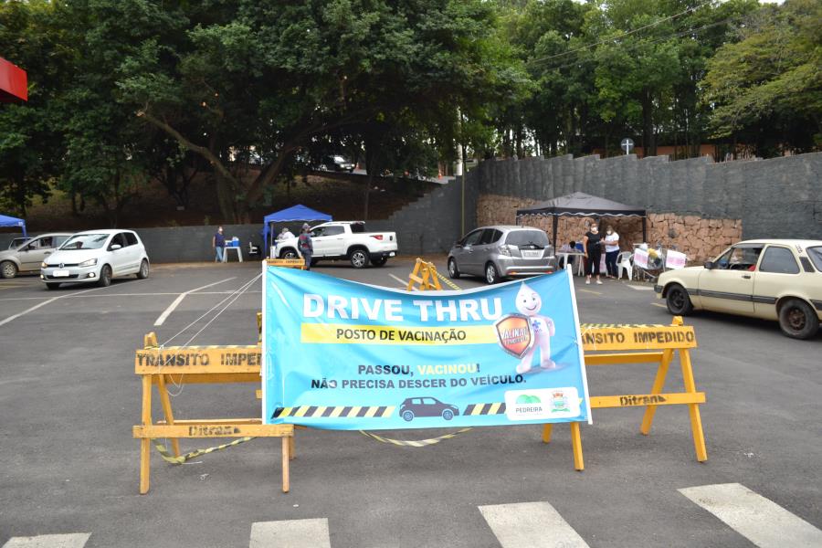 “Drive Thru” para vacinação contra a COVID-19 acontece neste sábado, 30 de outubro, na Rodoviária