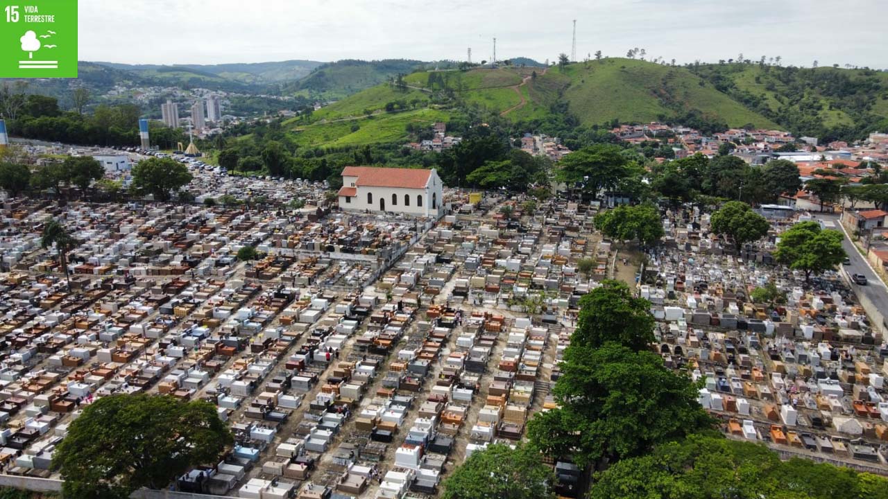 Cemitério Santa Cruz estará aberto em horário especial no ‘Dia dos Pais’