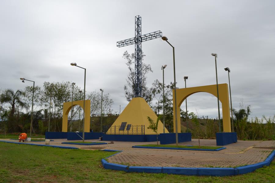 Prefeitura de Pedreira recupera a Praça “Morro do Cruzeiro”
