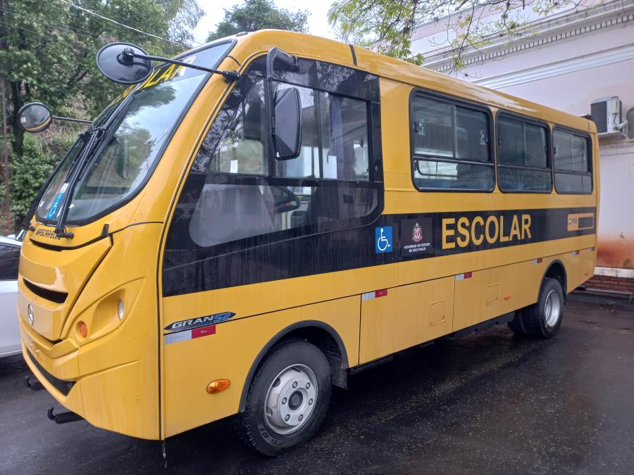 Pedreira recebe Ônibus para “Transporte Escolar”, da Secretaria Estadual da Educação