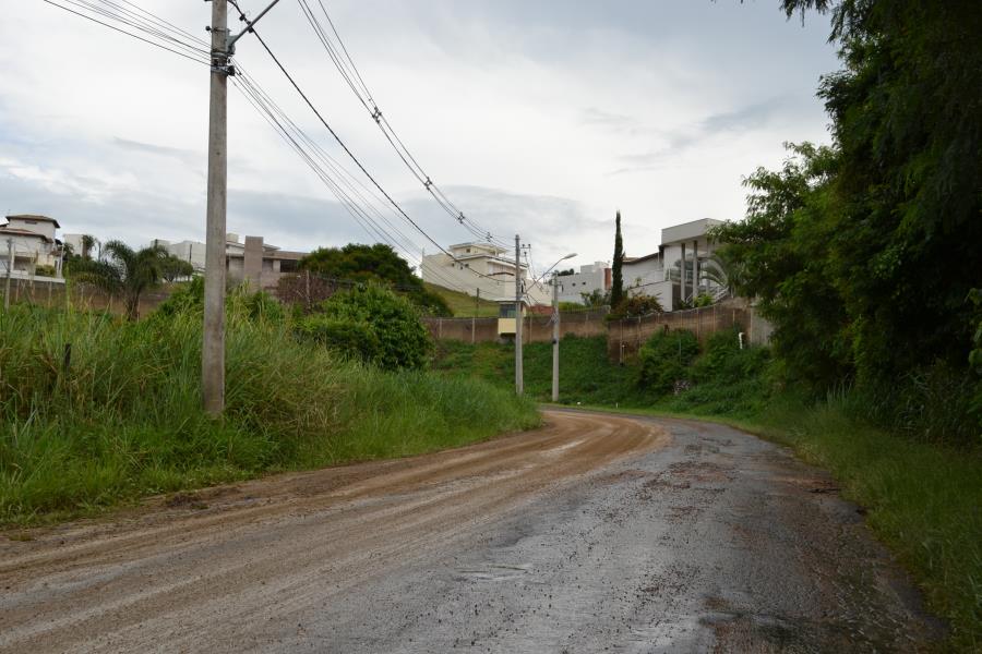 Estrada Vicinal “João Batista Fabrin” está recebendo nova Pavimentação Asfáltica