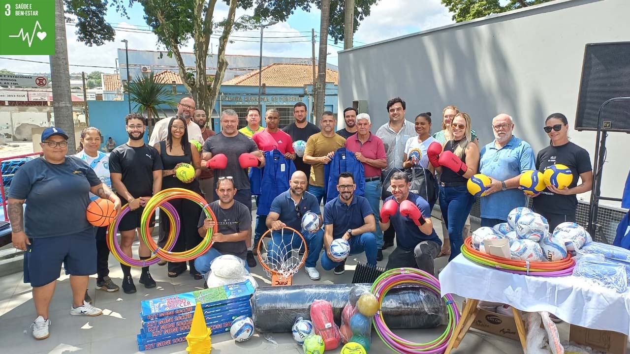 Secretaria de Esportes e Lazer realizou a entrega de material aos professores do Projeto Pro Esporte