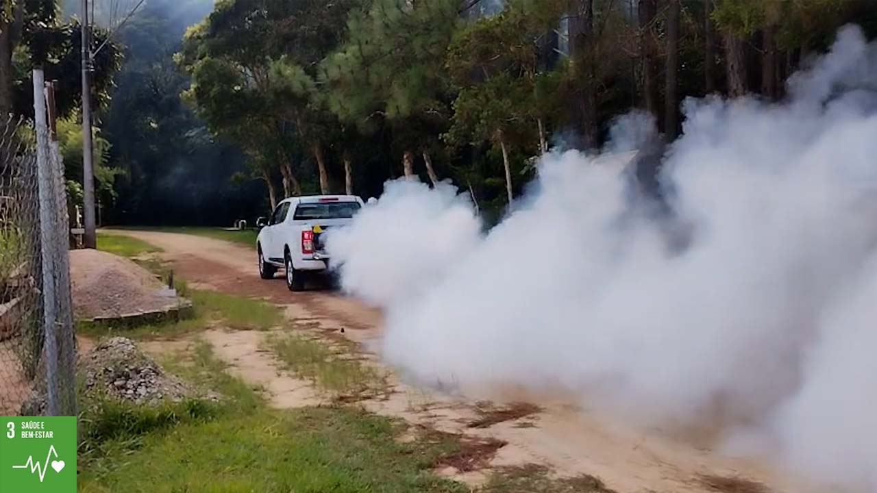 Secretaria de Saúde de Pedreira realiza “Fumacê” para combater o mosquito transmissor da Dengue na área rural