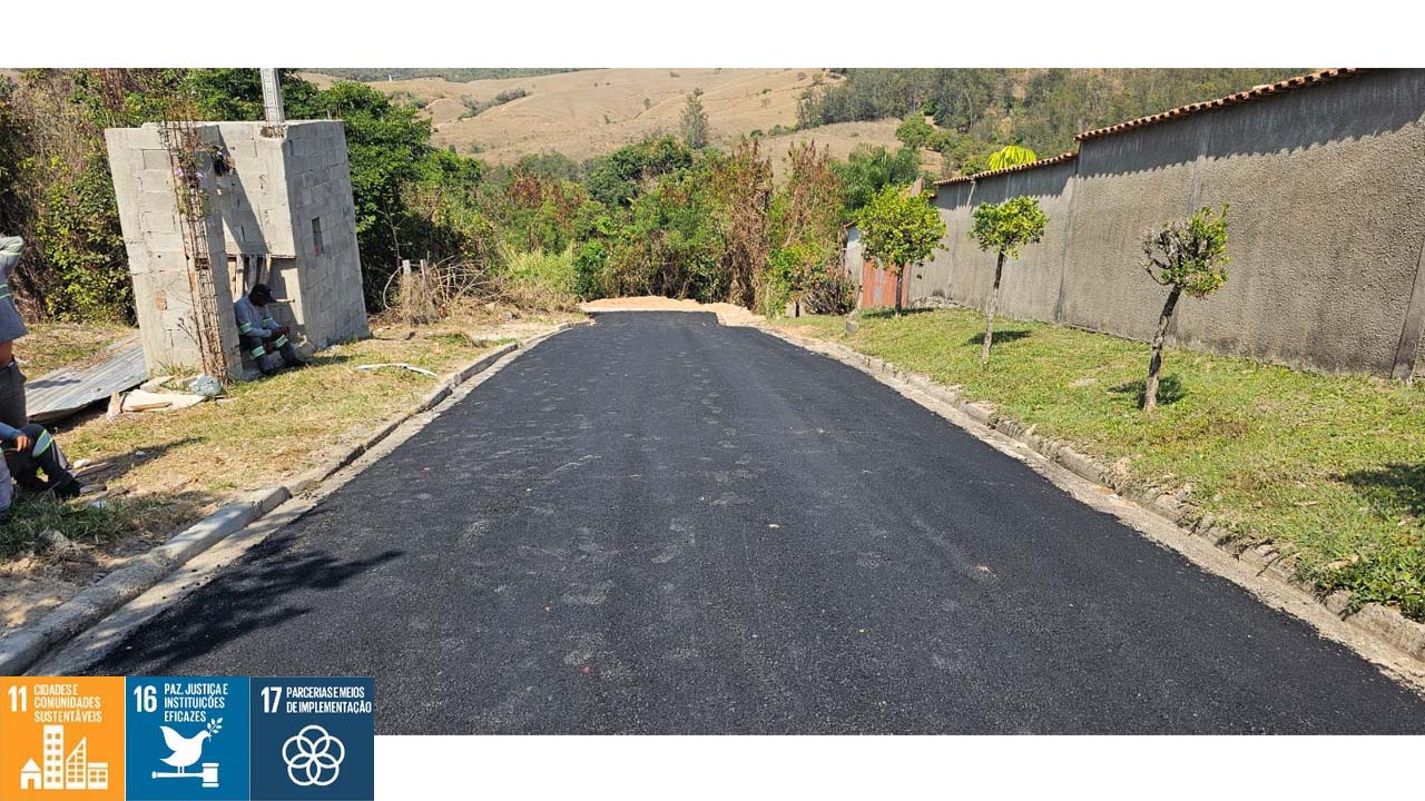 Administração Municipal realiza o Recapeamento Asfáltico de ruas do Centro e do bairro Santa Edwiges