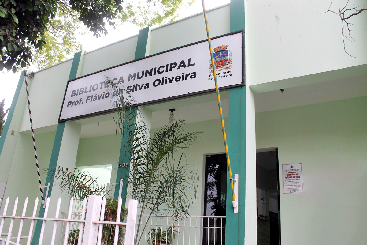 Biblioteca Municipal “Prof. Flávio da Silva Oliveira“