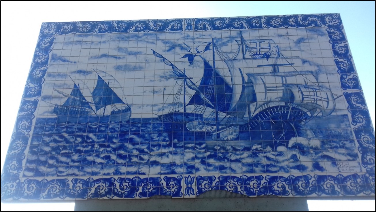 Mural de Azulejos da Avenida do Comércio