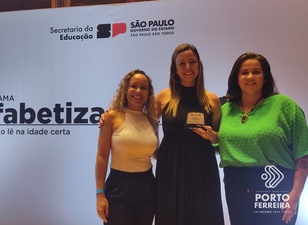 Porto Ferreira recebe prêmio da Secretaria Estadual de Educação por crescimento da alfabetização