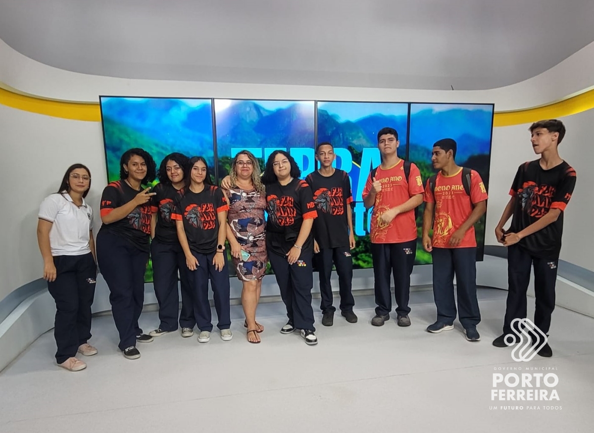 Alunos do 9º ano do Ensino Fundamental visitam estúdios do programa “Terra da Gente”