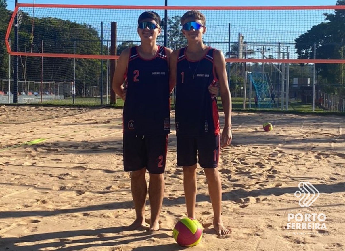 Atletas do vôlei de quadra e de praia de Porto Ferreira participaram de várias competições no fim de semana