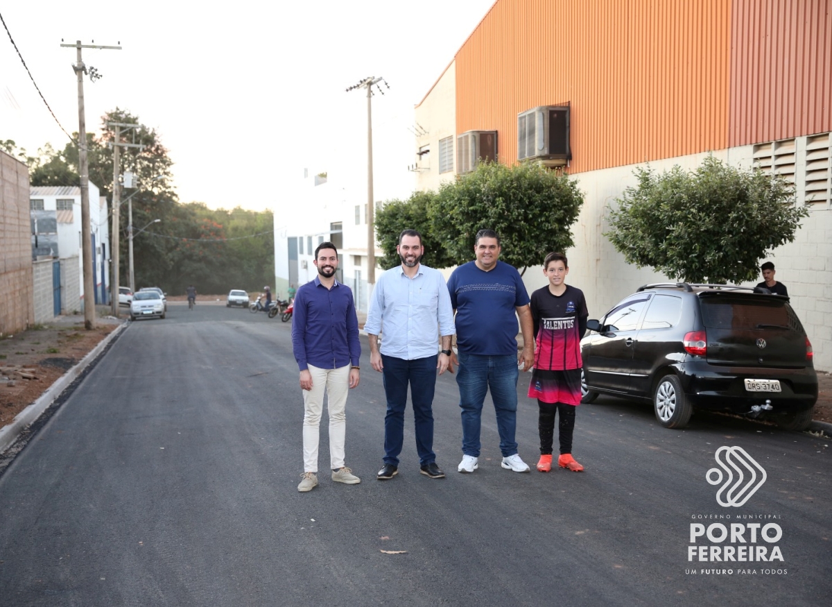 Secretaria de Obras executa pavimentação de quatro ruas do Parque Lagoa Serena