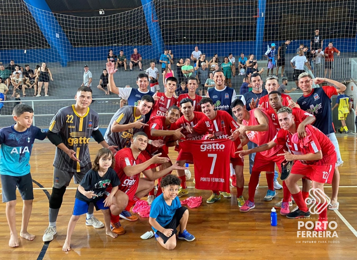 Sub-20 de futsal de Porto Ferreira vence Botucatu, faz história e joga pela semifinal em casa neste sábado