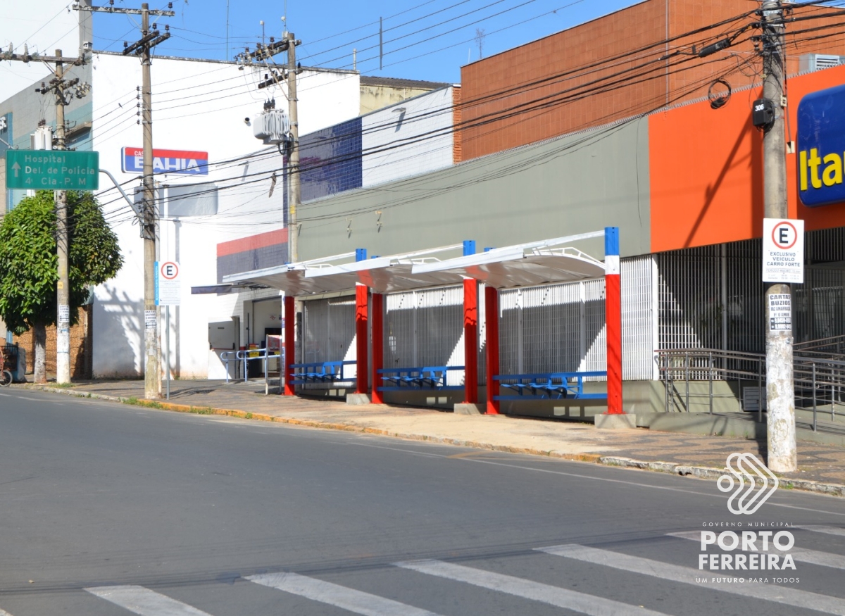 Ponto de integração do transporte coletivo no Centro vai mudar para a frente do banco Itaú na segunda-feira