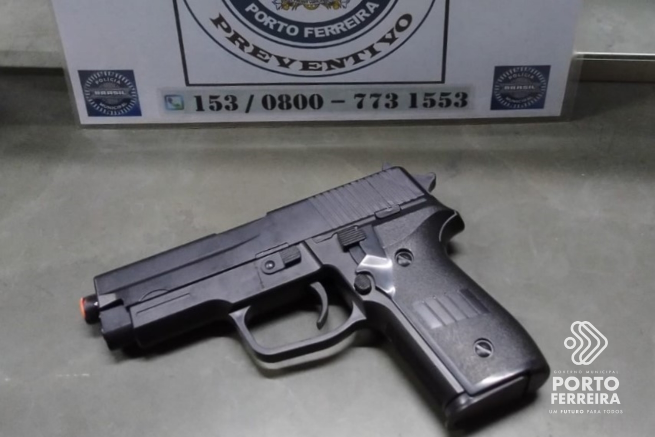 Guarda Civil Municipal faz abordagem em homem que portava simulacro de arma de fogo