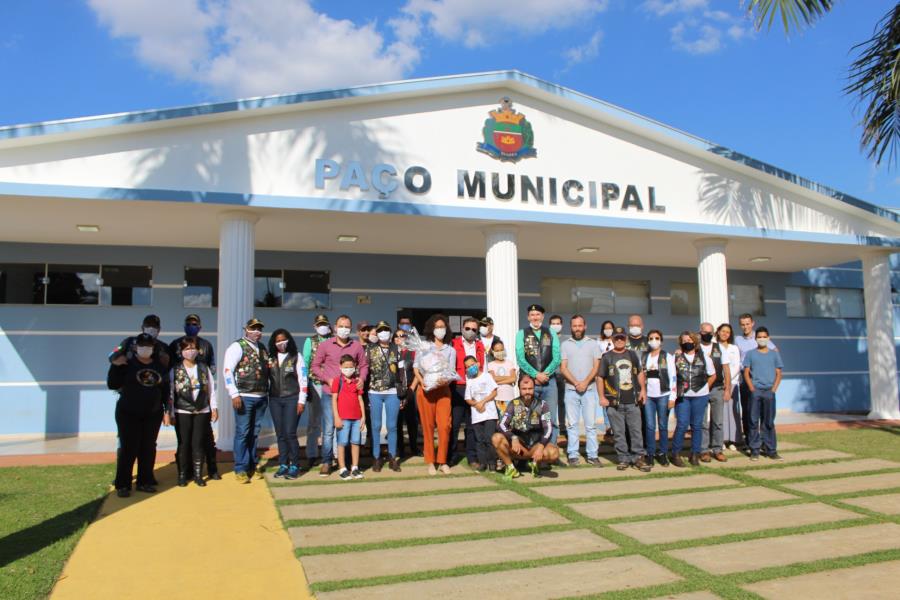 FUNDO SOCIAL DE QUADRA RECEBE DOAÇÕES IMPORTANTES NA AJUDA DA COVID-19