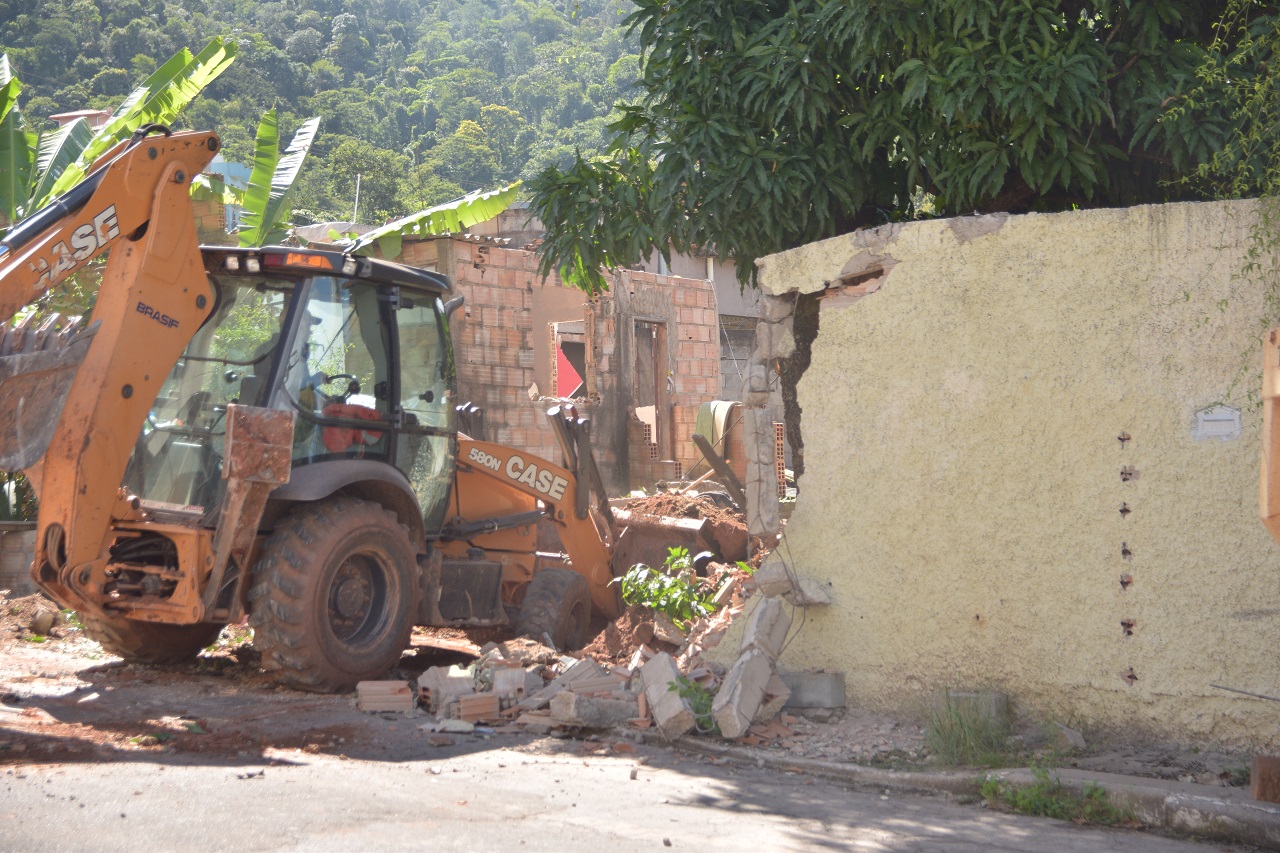 Prefeitura realiza desapropriação de terreno no bairro Vila José Lopes