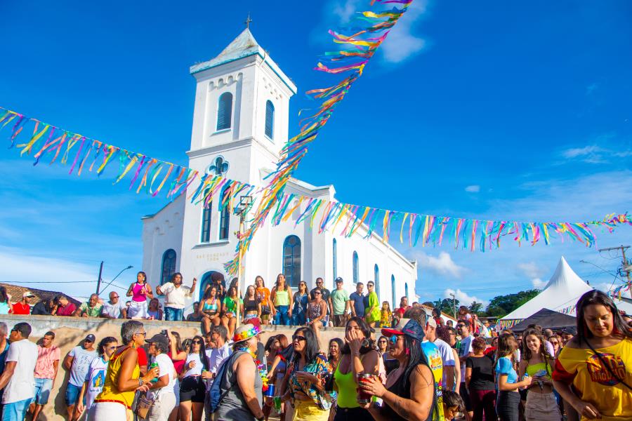 Sucesso de público: primeiro fim de semana de pré-Carnaval movimenta distritos de Itabirito