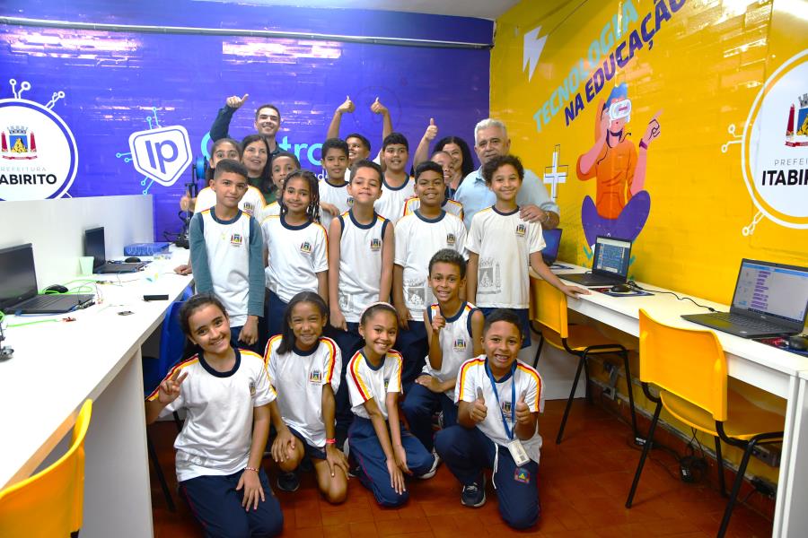 Prefeitura de Itabirito inaugura sala de robótica na Escola Municipal Guilherme Hallais França