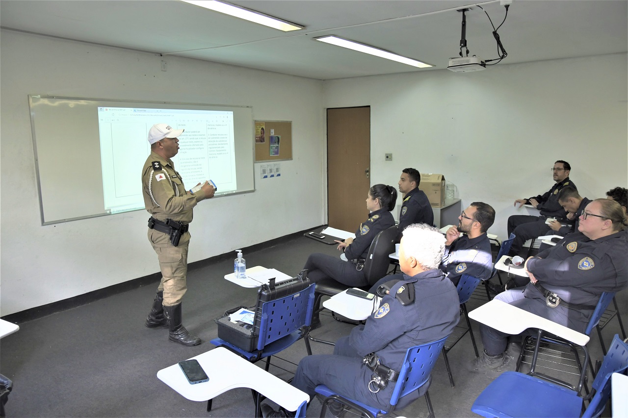 Prefeitura de Itabirito capacita Guardas Municipais para uso de bafômetros no município