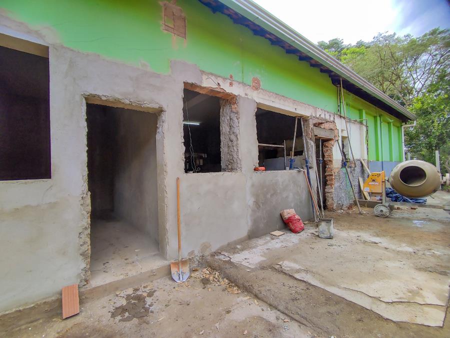 Prefeitura de Itabirito realiza obras na Escola Municipal Laura Queiroz