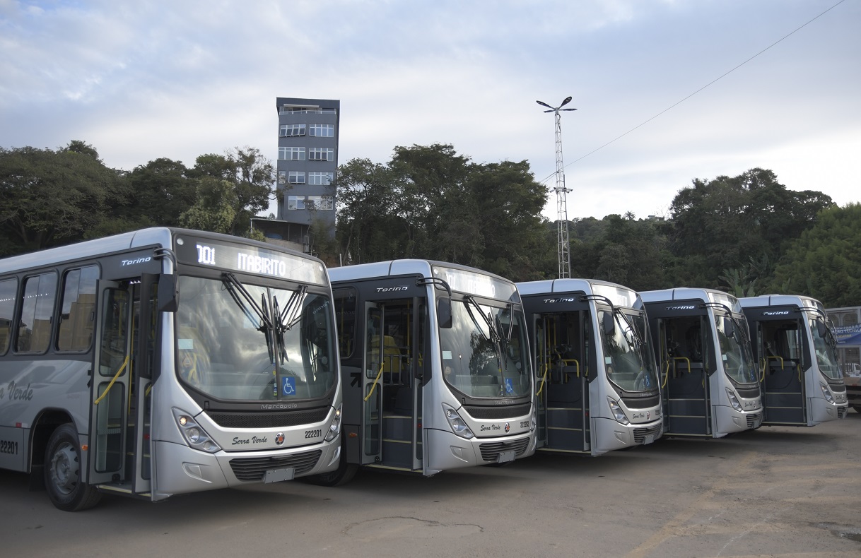 Início da atualização da frota: transporte coletivo de Itabirito recebe cinco novos ônibus