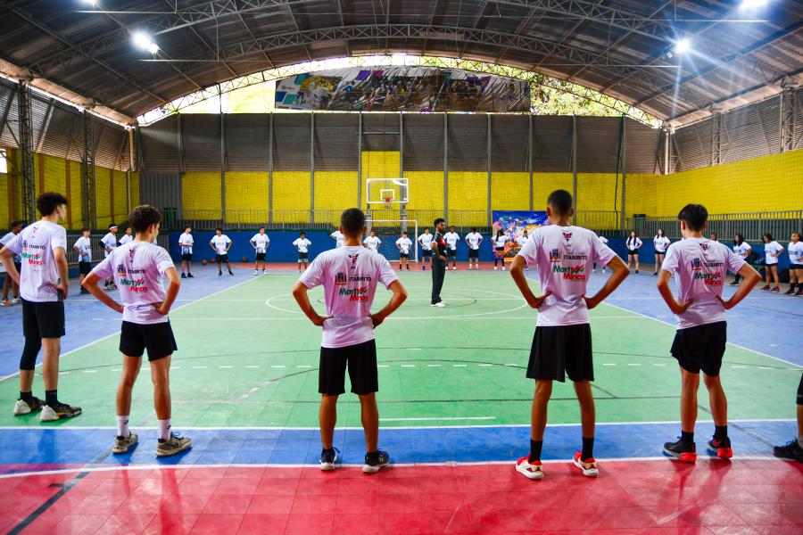 Prefeitura de Itabirito promove clínica de basquete em parceria com o Mackenzie